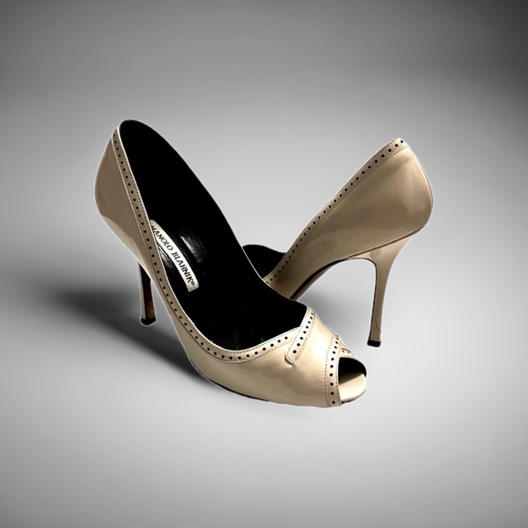 Manolo Blahnik Nude Peep-Toe Pumps Size 8.5  👠 - Picture 1 of 8